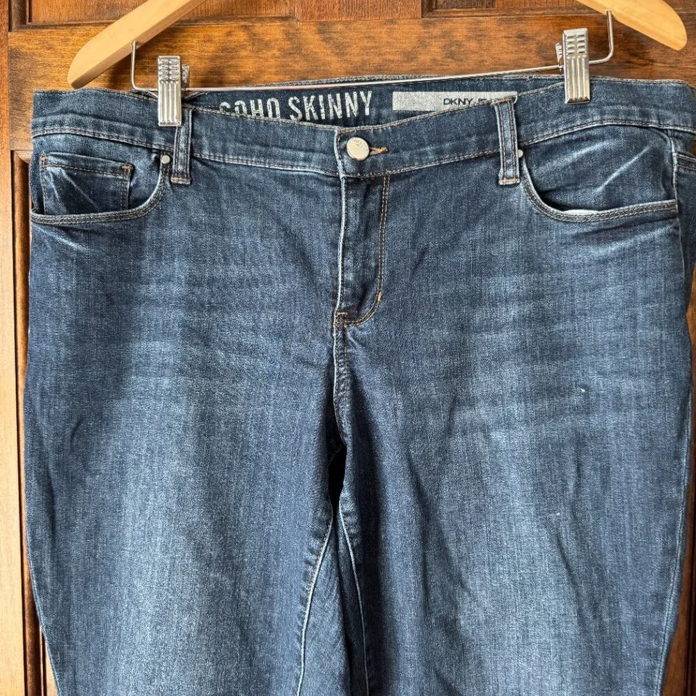DKNY Jeans SOHO Skinny Medium Rinse 5-Pocket Denim Jeans Size  16W